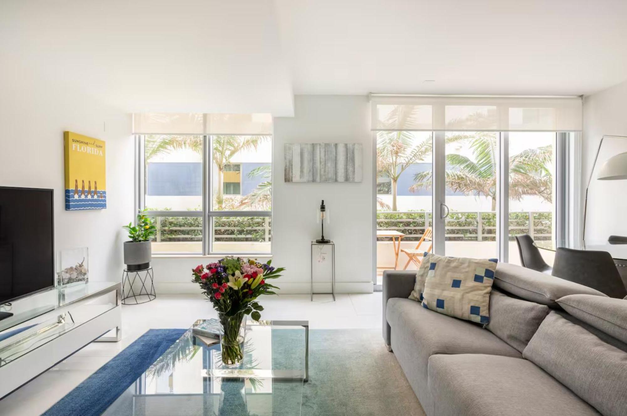 Beachfront Bentley Hotel One Bedroom Suite With Balcony And Beach Access Miami Beach Esterno foto