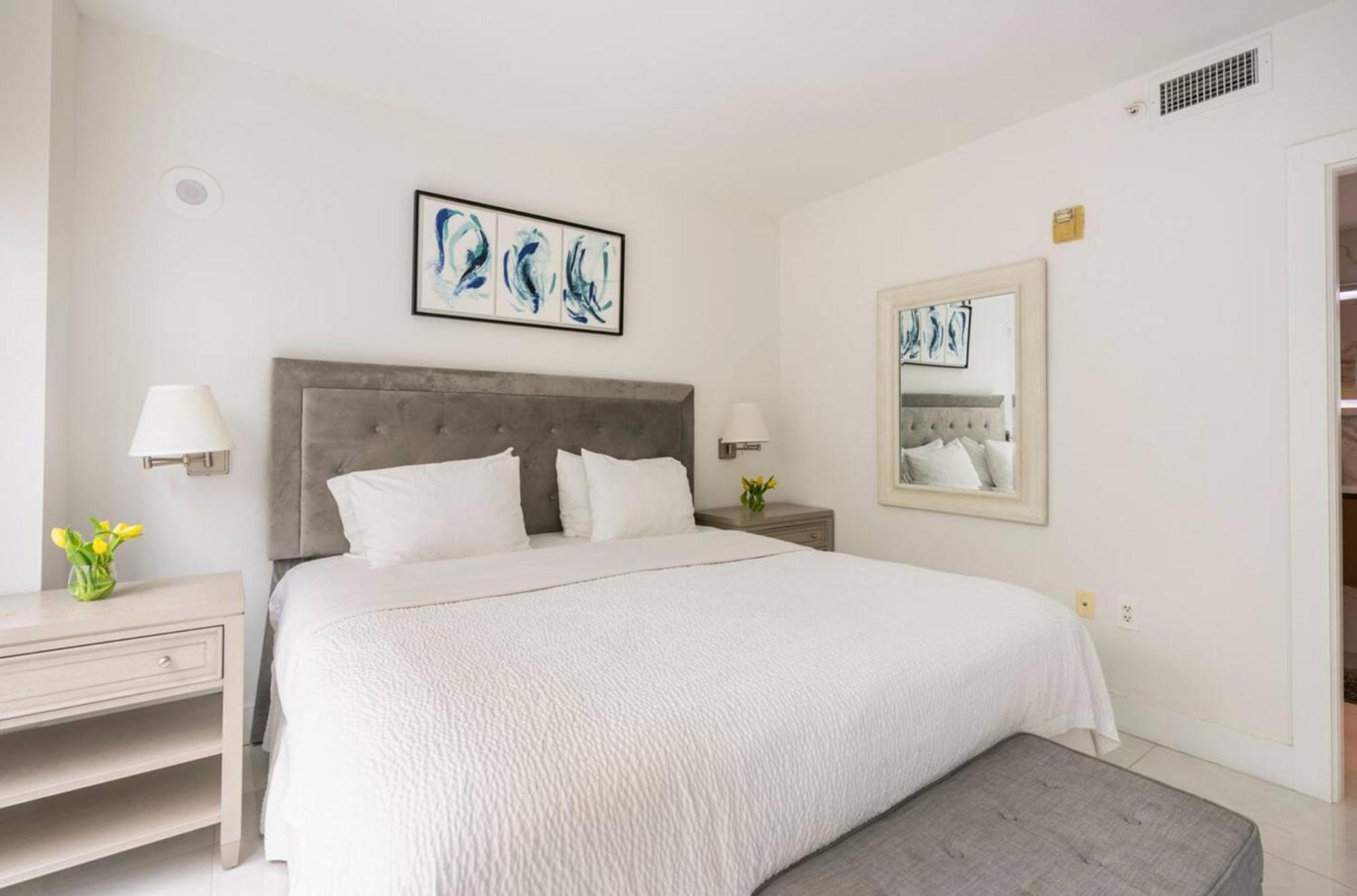 Beachfront Bentley Hotel One Bedroom Suite With Balcony And Beach Access Miami Beach Esterno foto